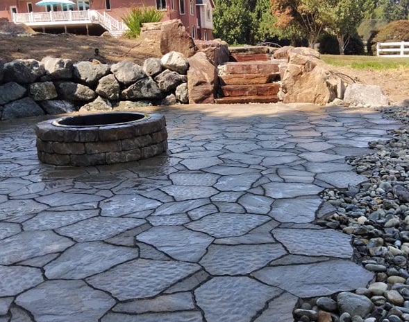 ArbelPavers Rockery and Firepit